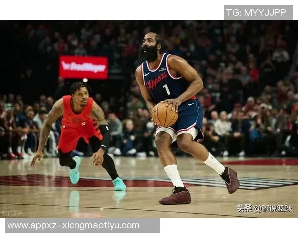 哈登小卡大洛三人均得25分创34岁以上球员组队得分新纪录